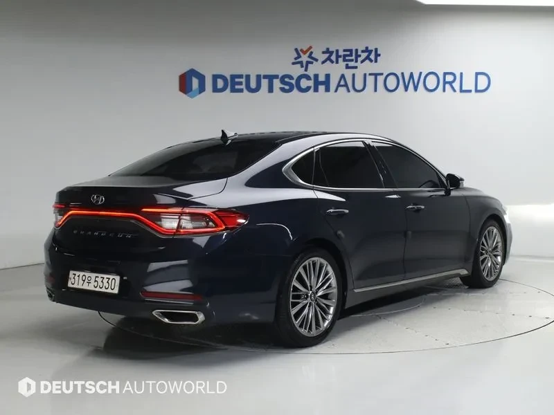 Hyundai Grandeur 2.4 Premium Special, снимка 2 - Автомобили и джипове - 55643664