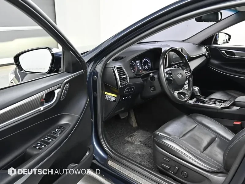 Hyundai Grandeur 2.4 Premium Special, снимка 11 - Автомобили и джипове - 55643664
