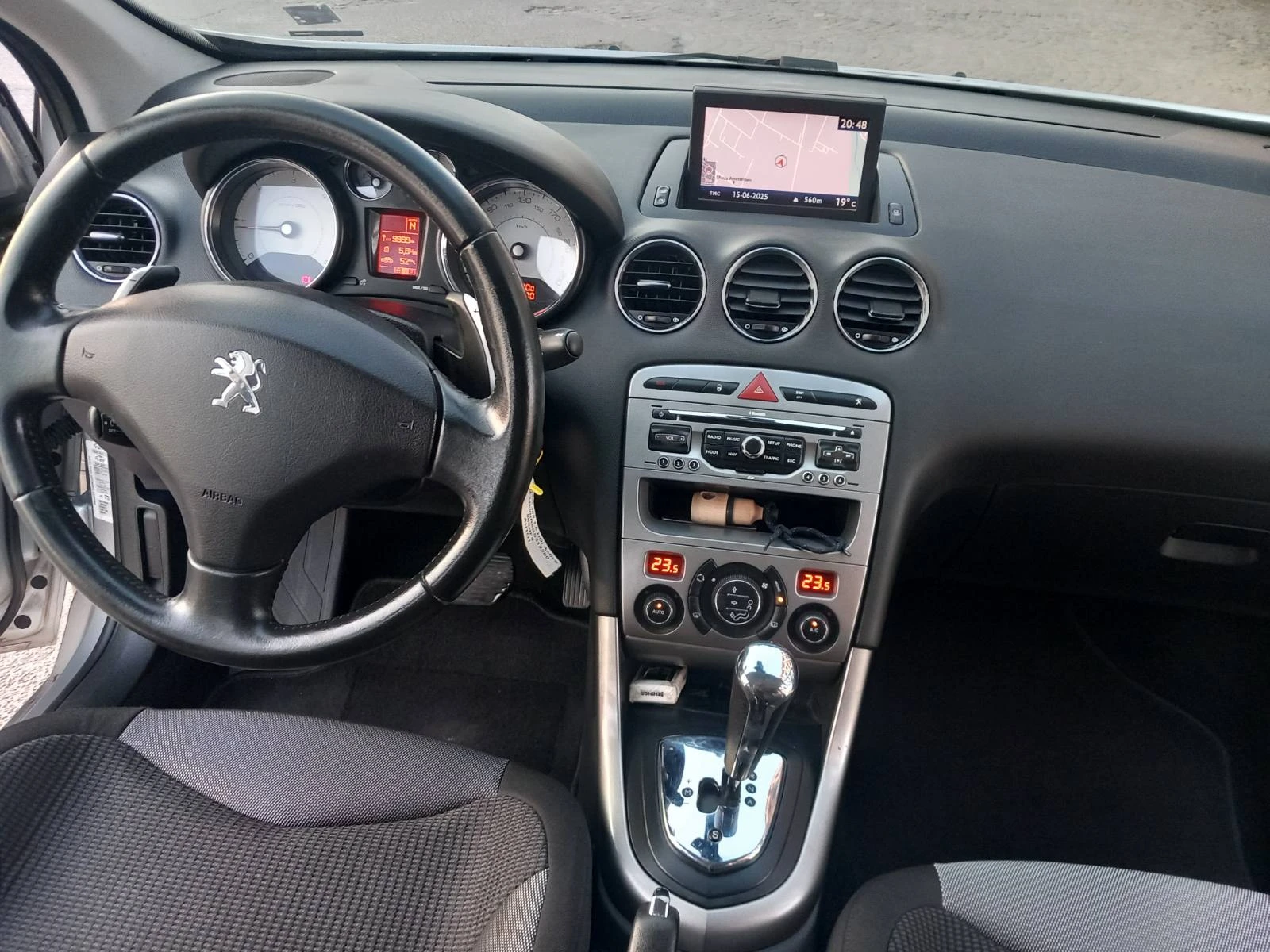 Peugeot 308 1.6 e-hdi - изображение 9