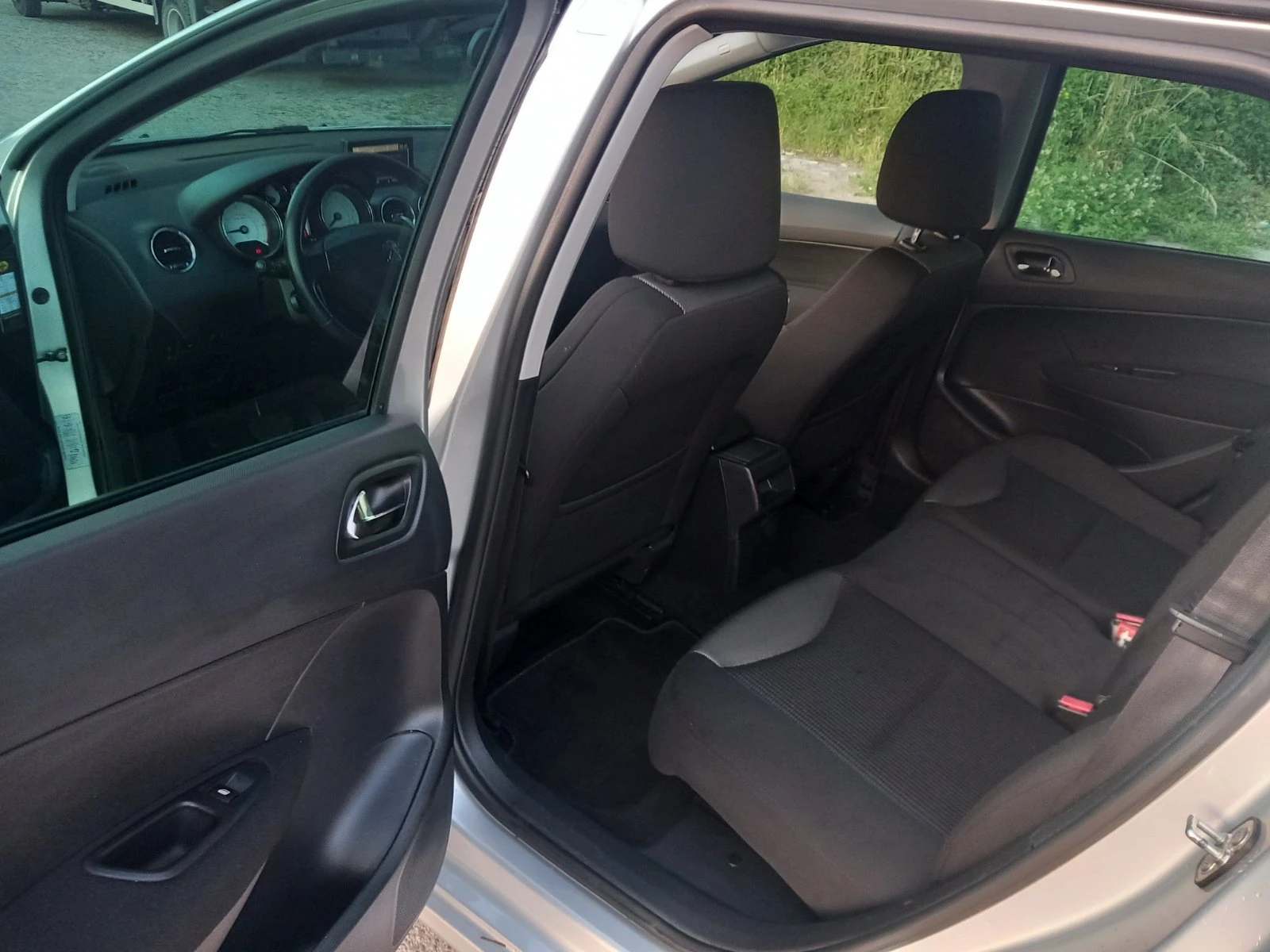 Peugeot 308 1.6 e-hdi - изображение 10