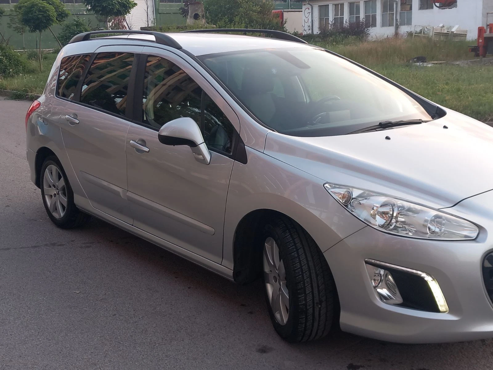 Peugeot 308 1.6 e-hdi - изображение 4
