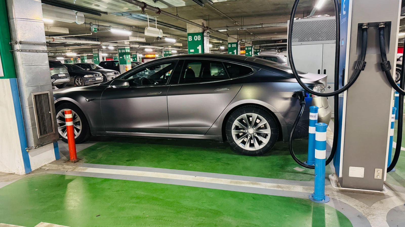 Tesla Model S  - изображение 9