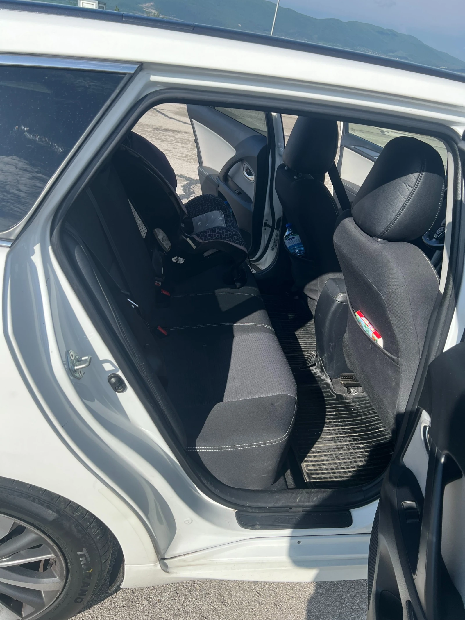 Toyota Avensis 2.0 D-4D - изображение 10