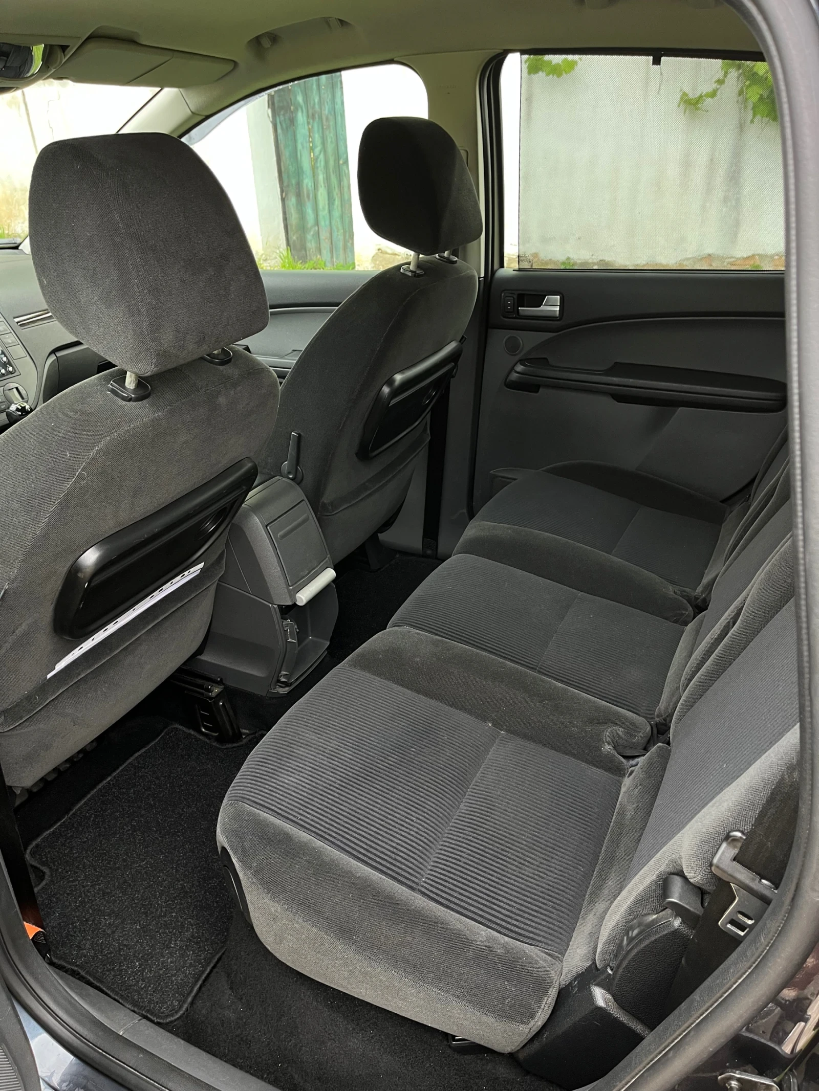Ford C-max 1.8i - изображение 10