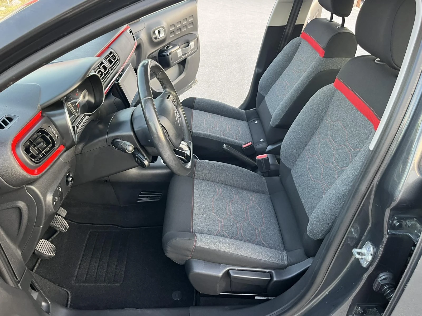 Citroen C3 AIRBUMP 1.2I 82кс EURO 6 NAVI 108 000км - изображение 8