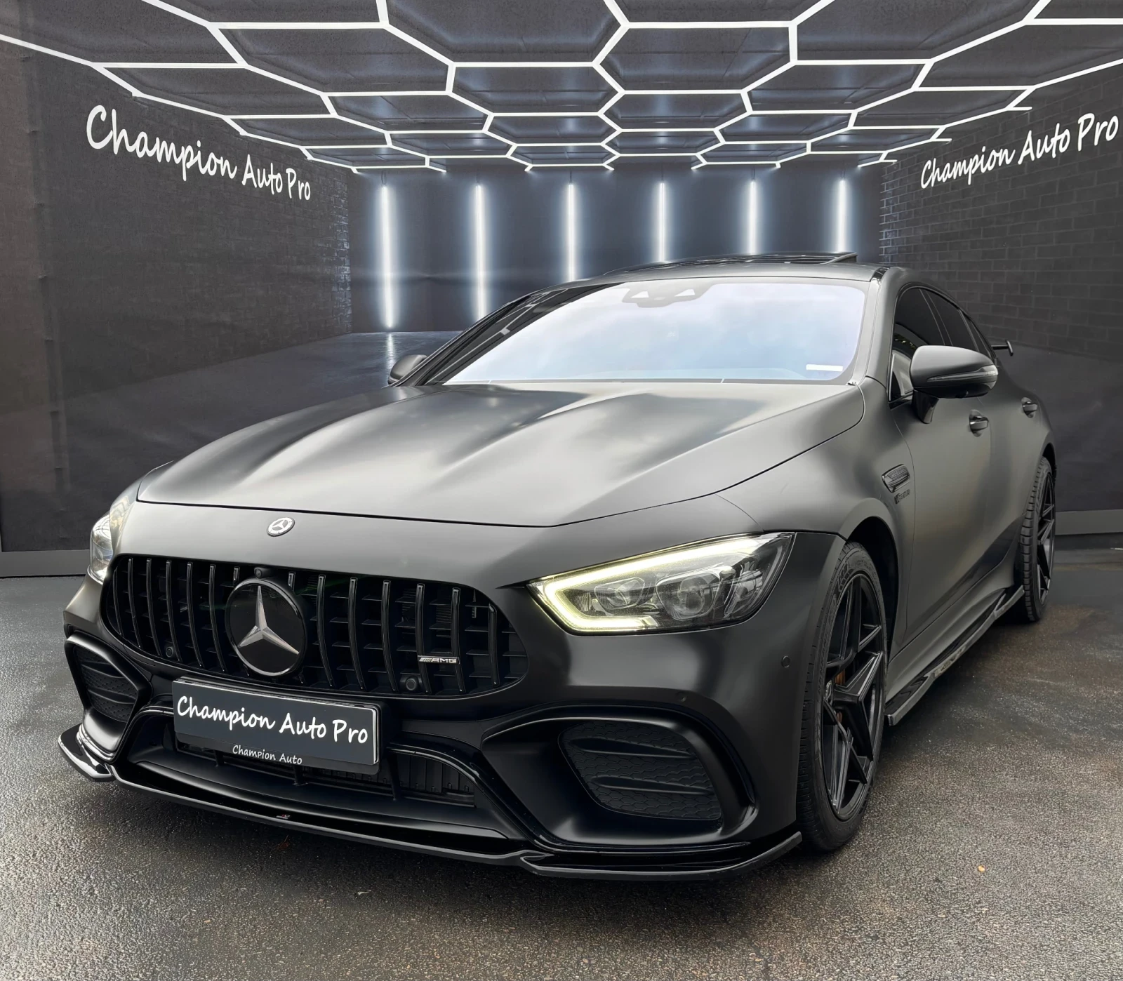 Mercedes-Benz GT 53 AMG - изображение 2