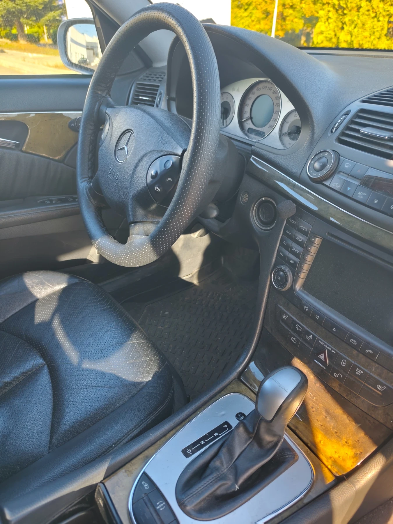 Mercedes-Benz E 320  - изображение 4