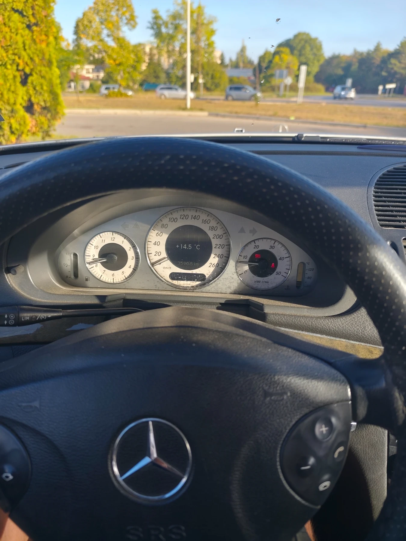Mercedes-Benz E 320  - изображение 2