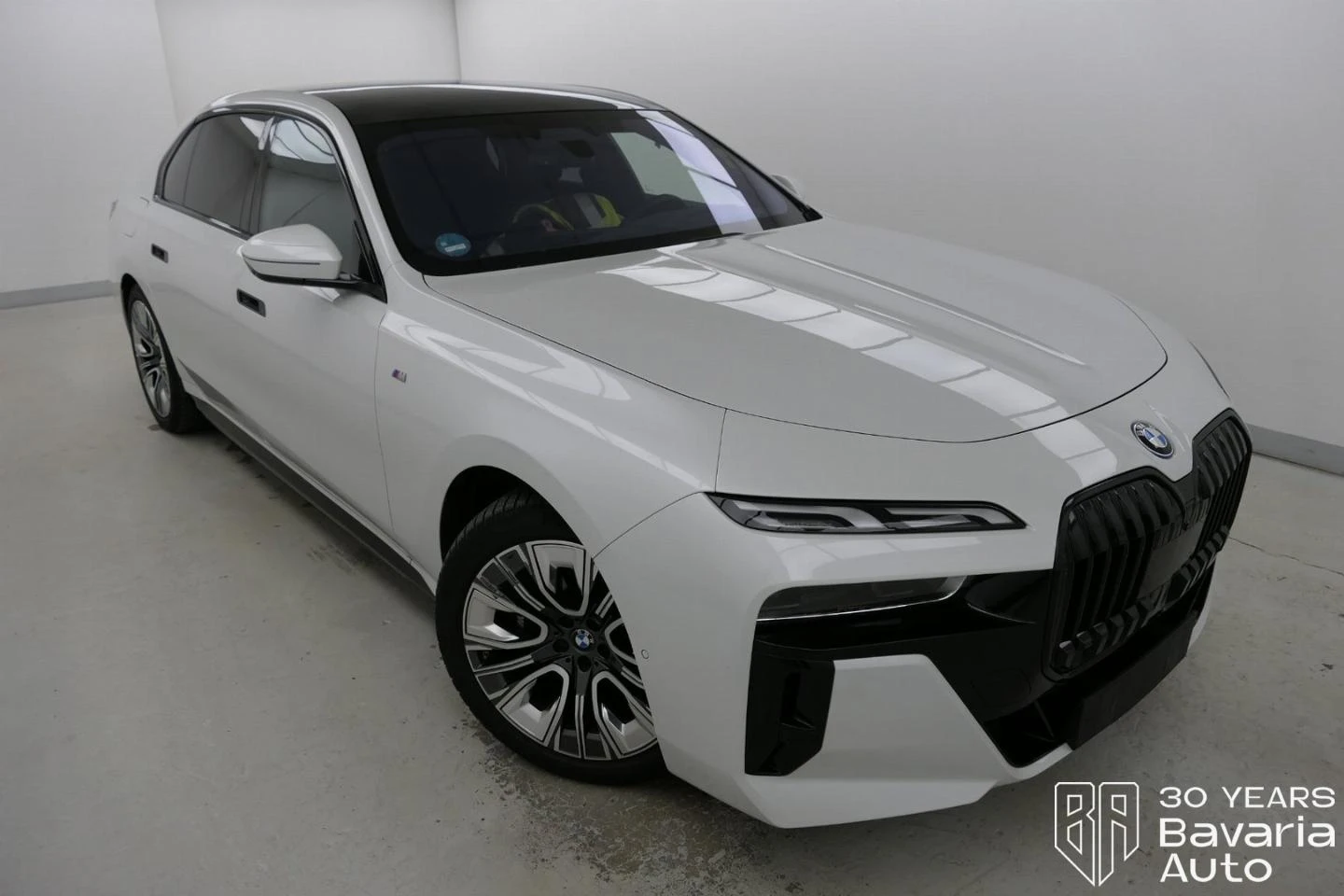 BMW i7 50 eDrive M Sport Paket - изображение 2