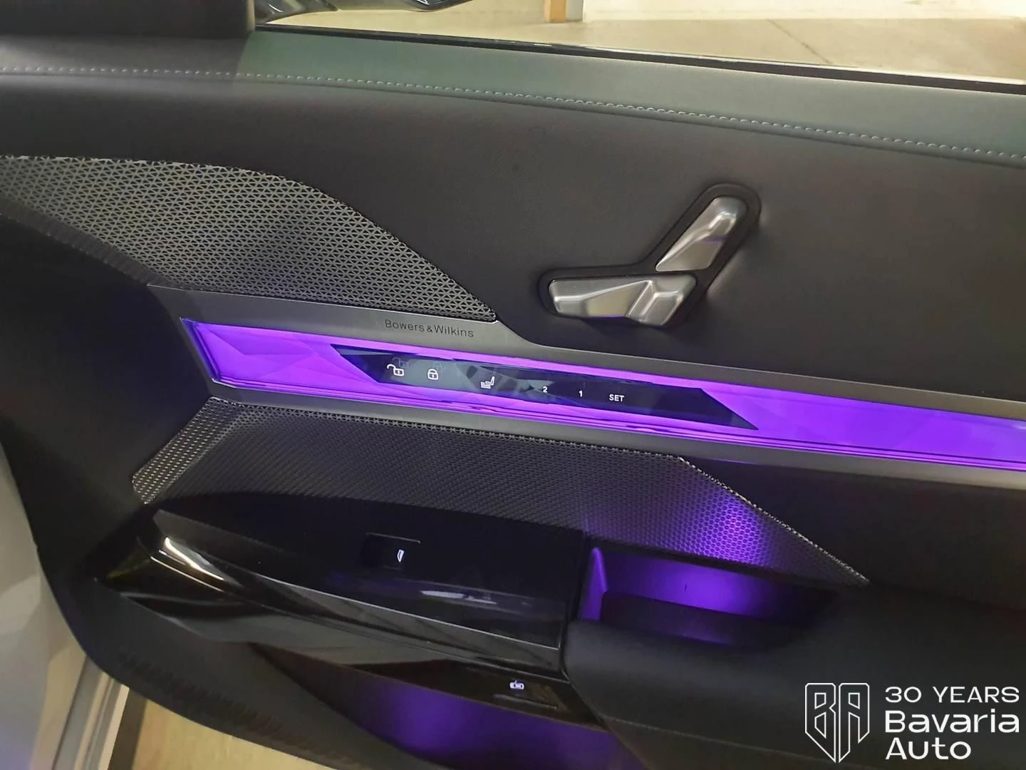 BMW i7 50 eDrive M Sport Paket | Mobile.bg   14