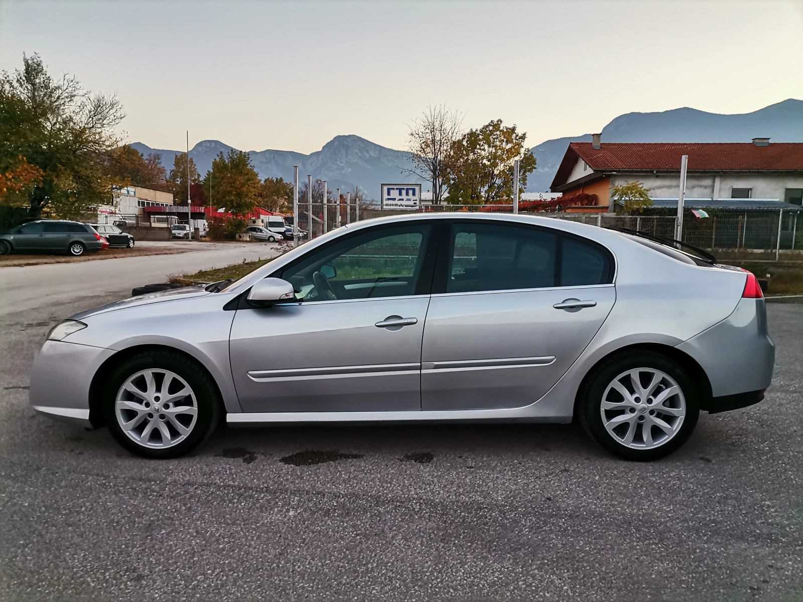 Renault Laguna 1.5 DCI * XENON*  - изображение 5