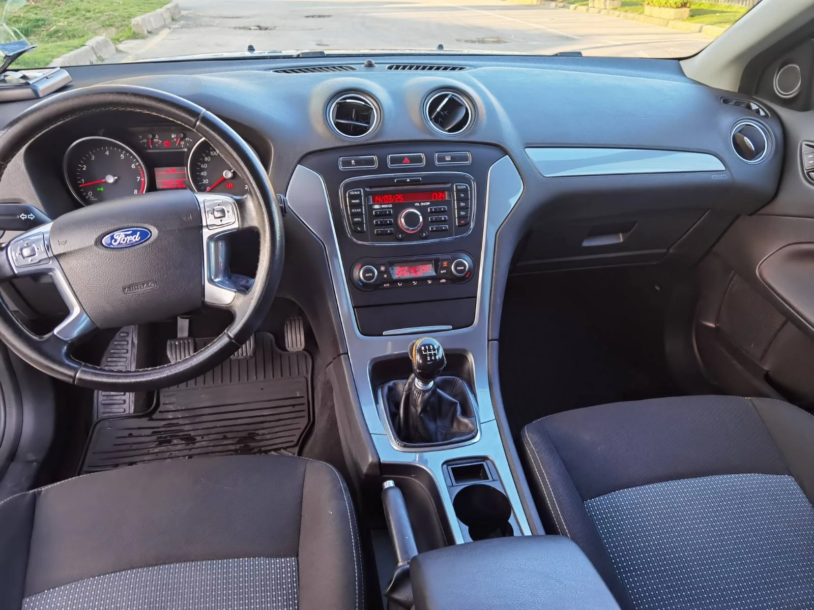 Ford Mondeo СЕРВИЗНА ИСТОРИЯ!138000км, снимка 14 - Автомобили и джипове - 53839411