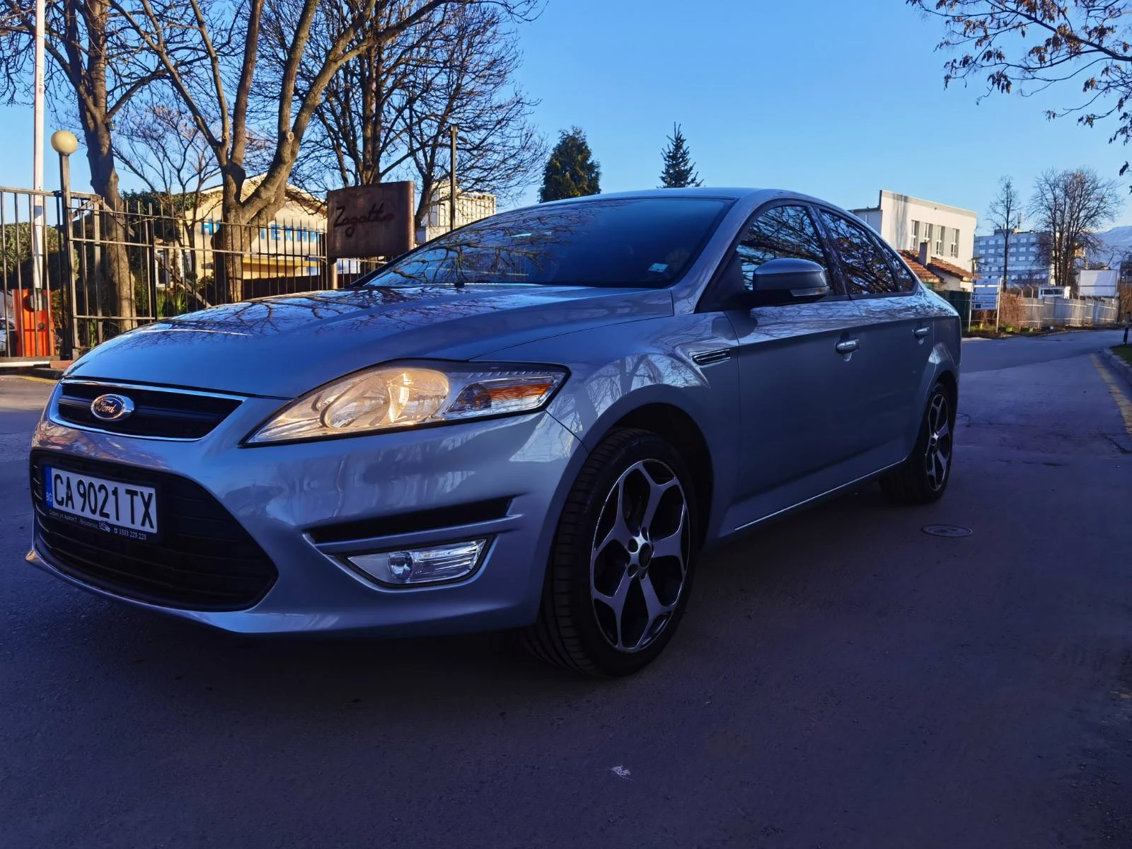 Ford Mondeo СЕРВИЗНА ИСТОРИЯ!138000км, снимка 8 - Автомобили и джипове - 53839411