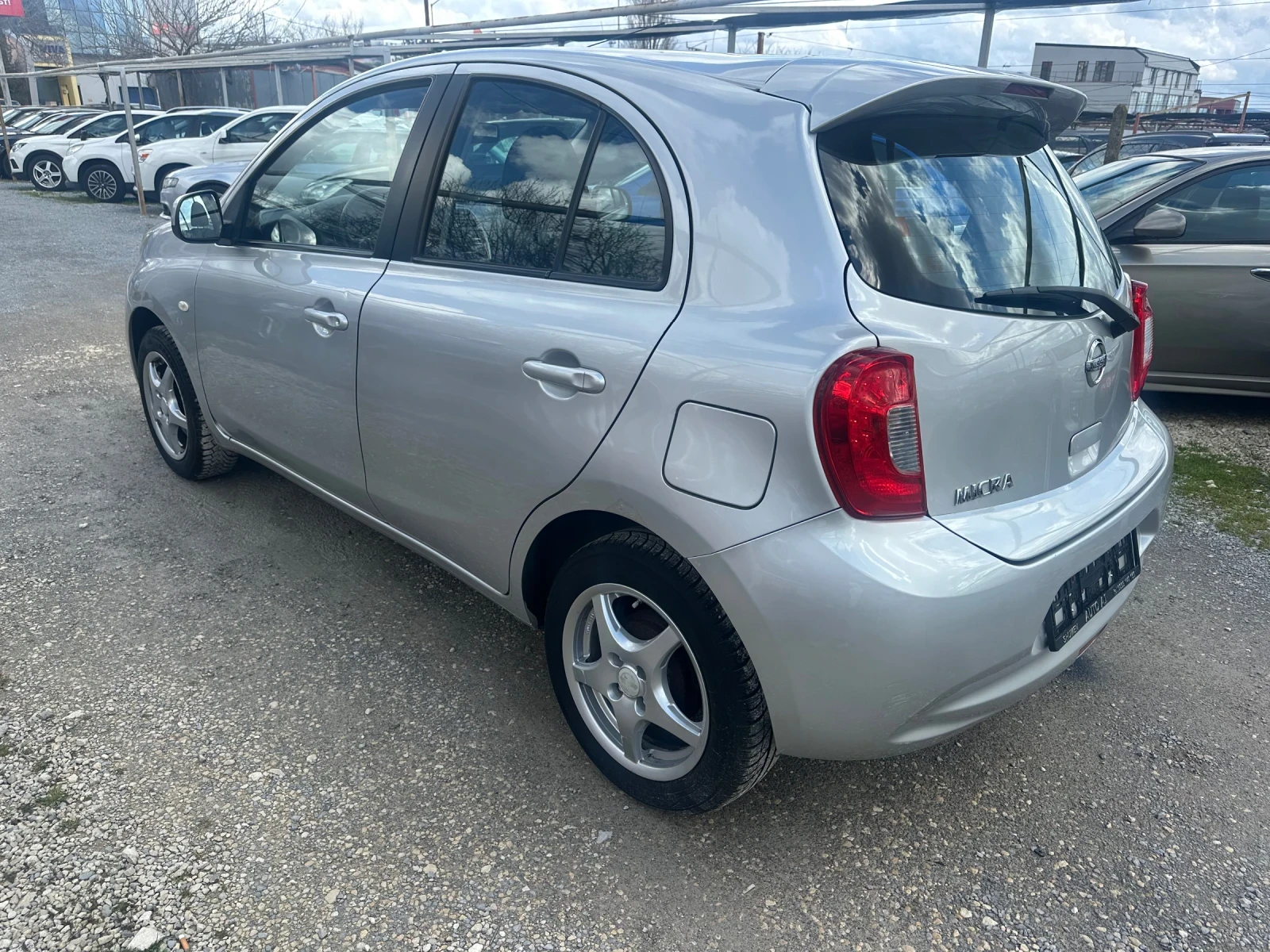 Nissan Micra 1.2i-98 k.c.-Автоматик, снимка 4 - Автомобили и джипове - 54020607