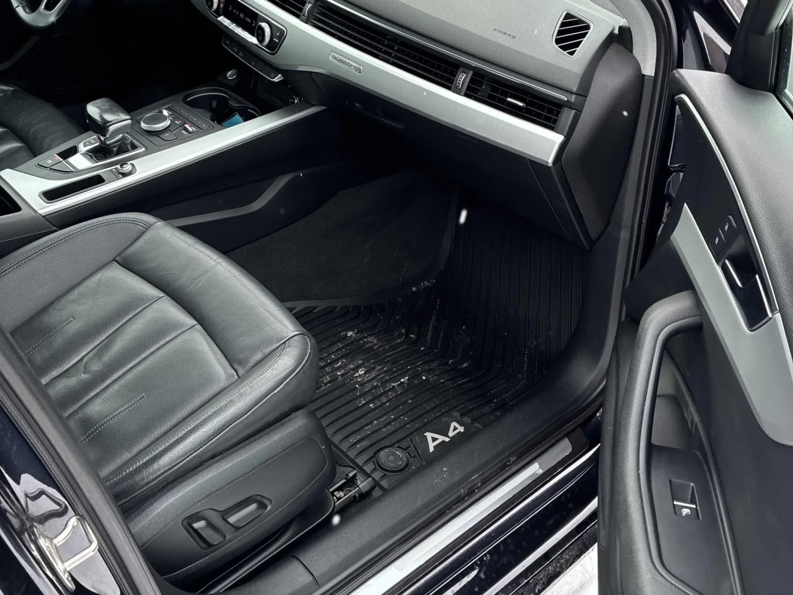 Audi A4 2.0L KOMFORT QUATTRO , снимка 8 - Автомобили и джипове - 54065622