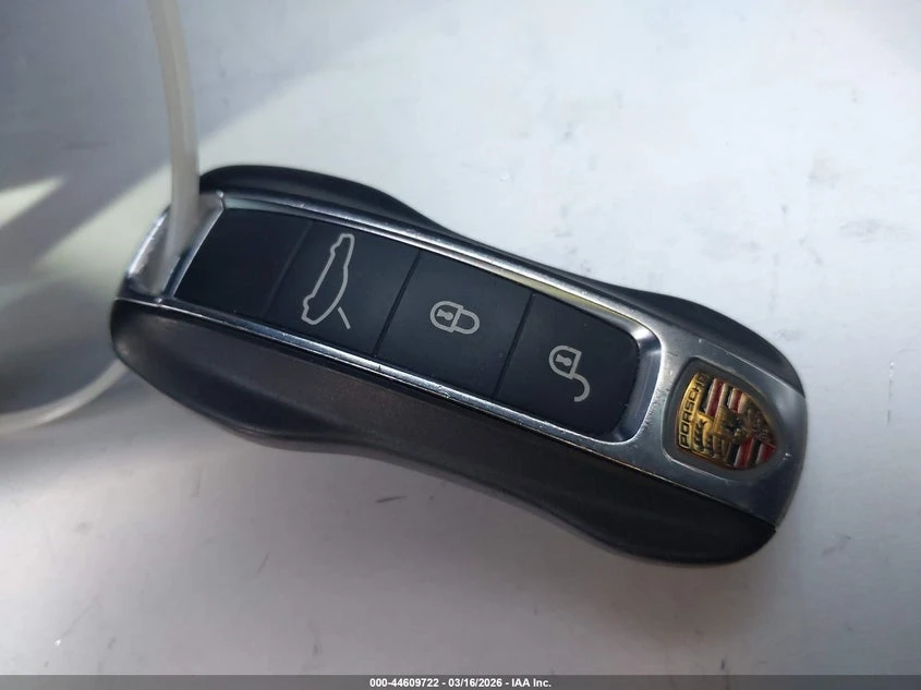 Porsche Panamera 2.9l E-Hybrid 4, снимка 11 - Автомобили и джипове - 54221377