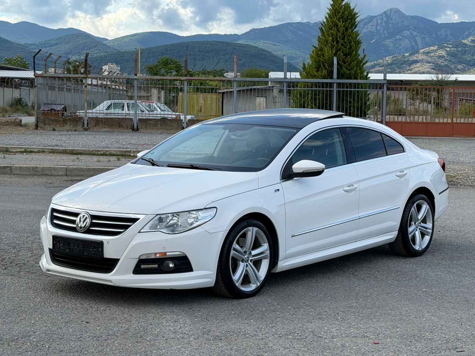 VW CC PASSAT 2.0TDI 170ps DSG FULL Топ  1 Собственик , снимка 2 - Автомобили и джипове - 54896535