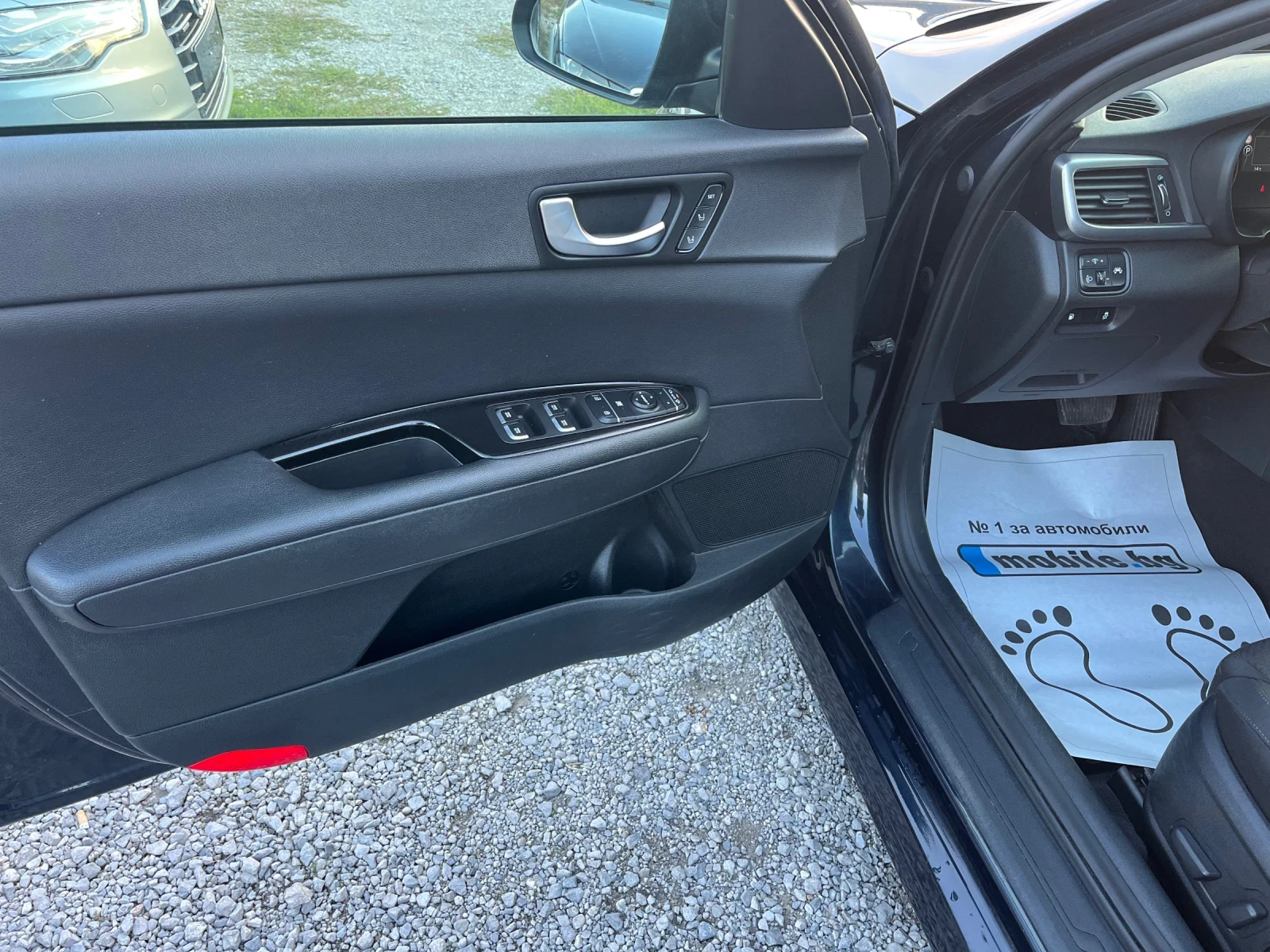Kia Optima 1.7crdi Avtomat top, снимка 11 - Автомобили и джипове - 55016860