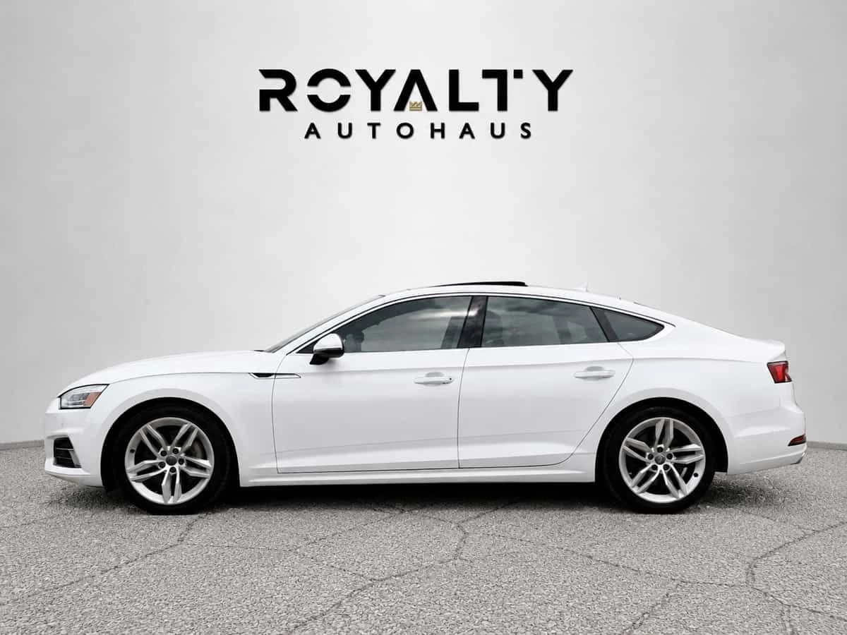 Audi A5 * 2.0T Quattro Premium Leather Roof CarPlay * CARF, снимка 2 - Автомобили и джипове - 55180056