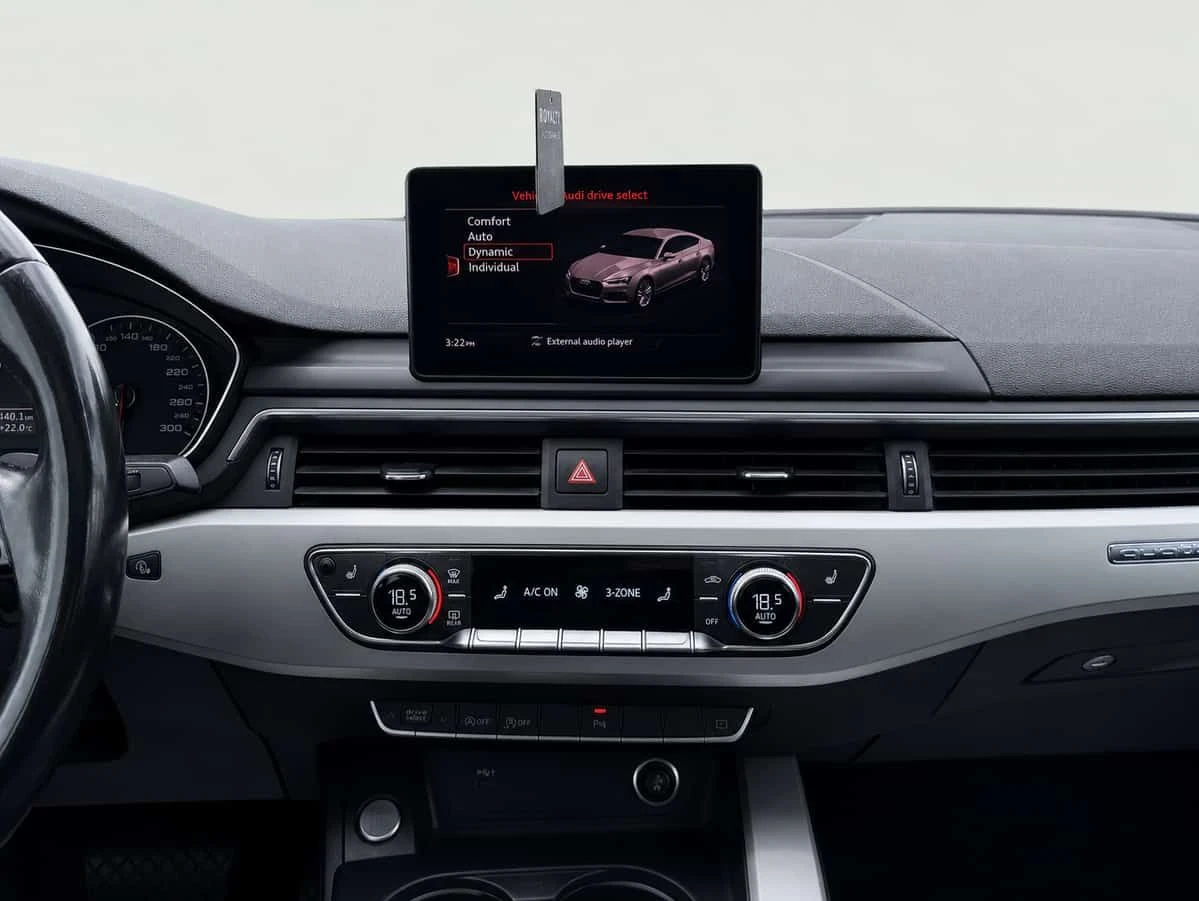 Audi A5 * 2.0T Quattro Premium Leather Roof CarPlay * CARF, снимка 13 - Автомобили и джипове - 55180056