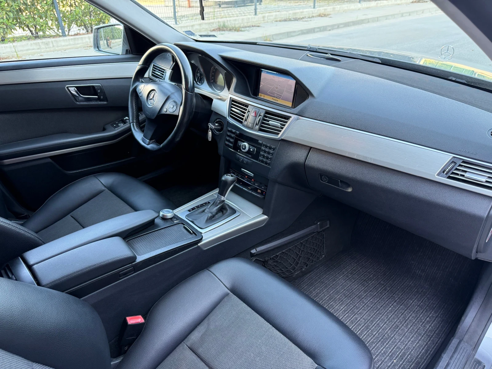 Mercedes-Benz E 250 E 250 cdi, снимка 9 - Автомобили и джипове - 55513694