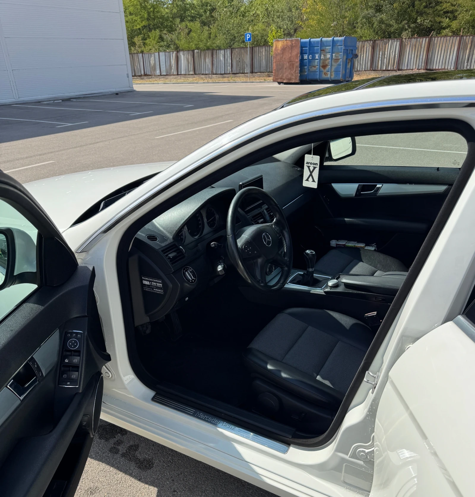 Mercedes-Benz C 220, снимка 10 - Автомобили и джипове - 56042056