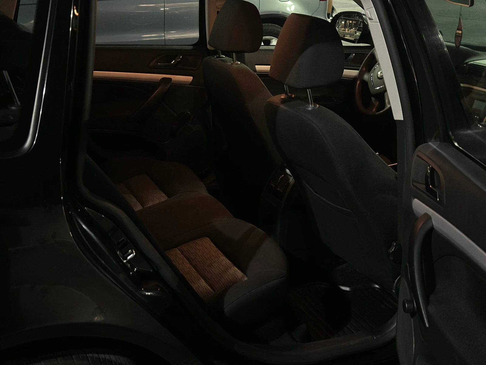 Skoda Octavia, снимка 8 - Автомобили и джипове - 56107627