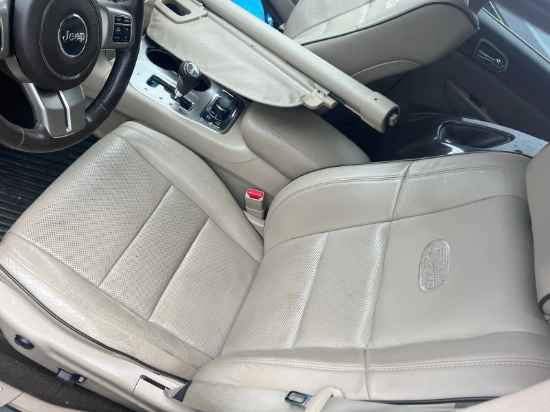 Jeep Grand cherokee 3.0CRD, снимка 9 - Автомобили и джипове - 40297674