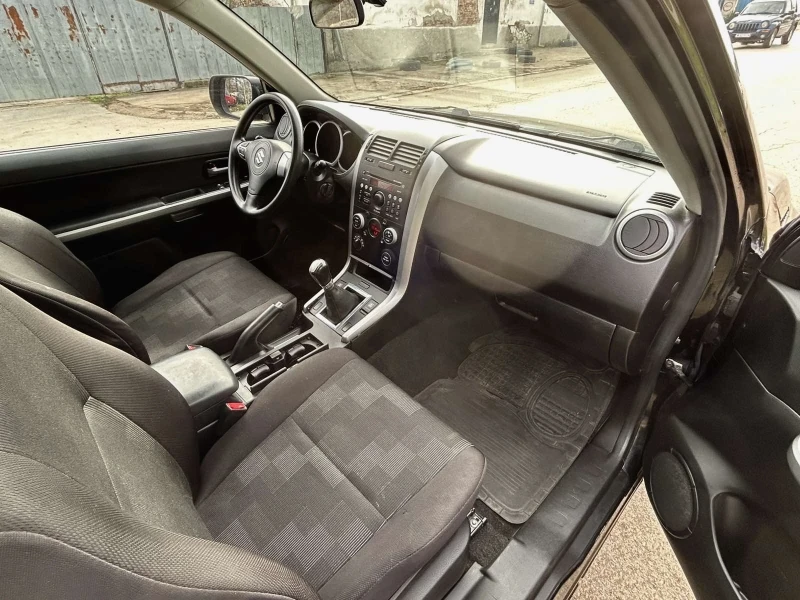 Suzuki Grand vitara 1.9 DDiS Keyless, снимка 9 - Автомобили и джипове - 52828457