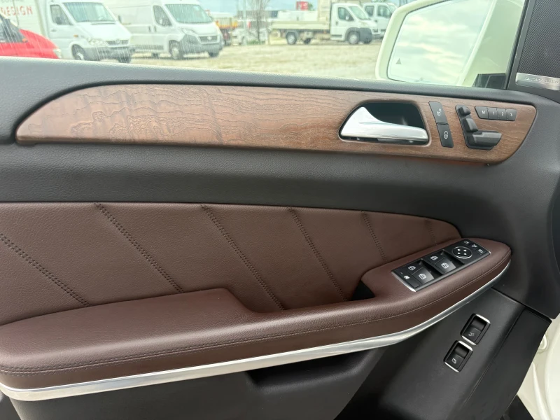 Mercedes-Benz GL 350 4-matic, снимка 10 - Автомобили и джипове - 52860624