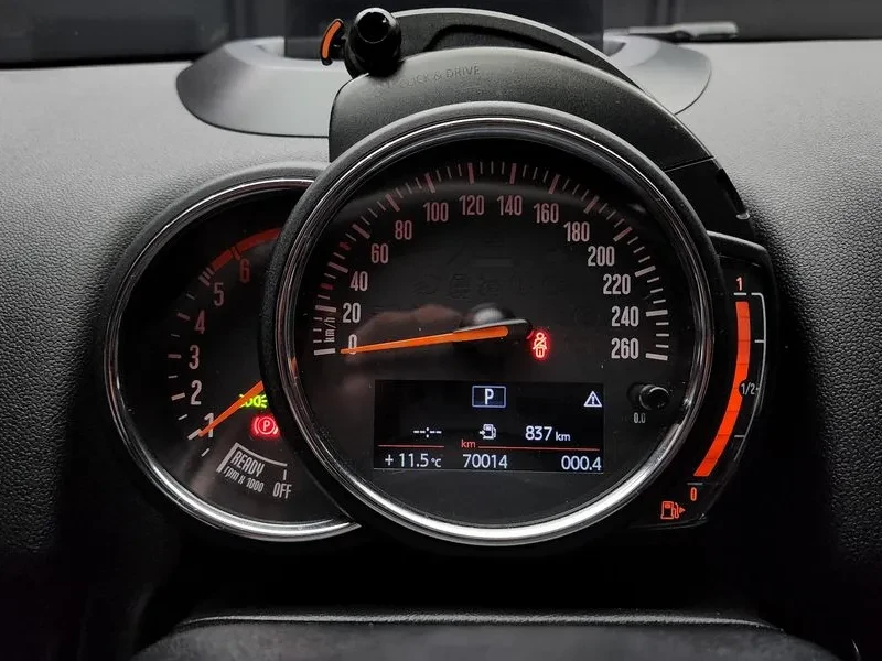 Mini Countryman 2.0D, снимка 8 - Автомобили и джипове - 56324871