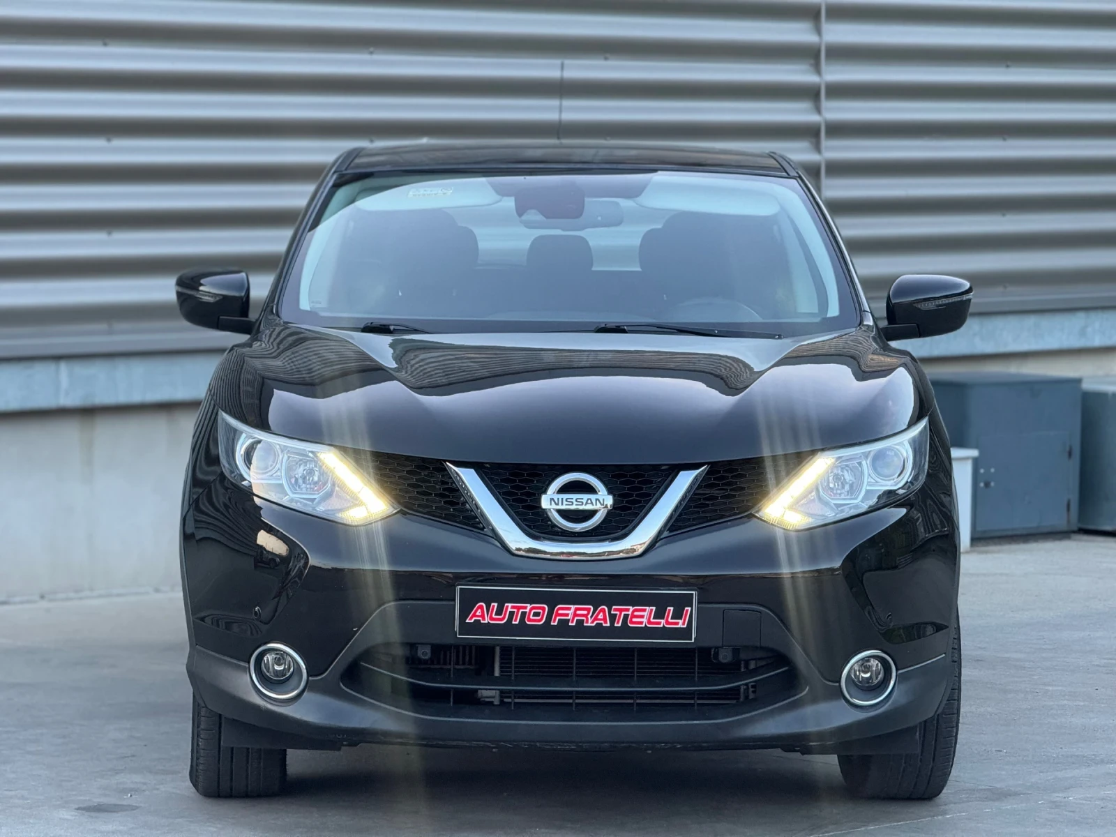 Nissan Qashqai 1.2i 121000КМ НОВА* СОБСТВЕН ЛИЗИНГ* БАРТЕР - изображение 2