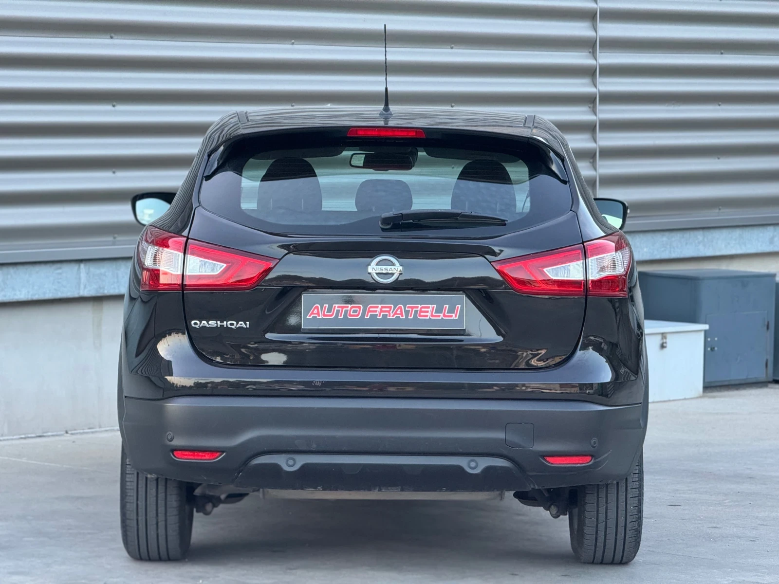 Nissan Qashqai 1.2i 121000КМ НОВА* СОБСТВЕН ЛИЗИНГ* БАРТЕР - изображение 5