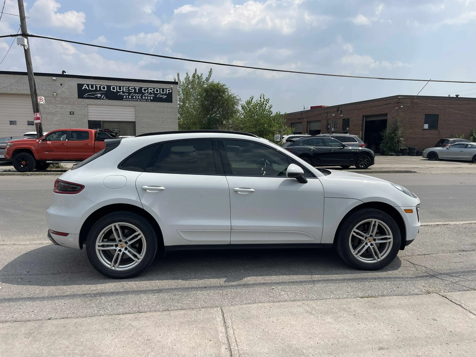 Porsche Macan * AWD* * АВТОКРЕДИТ* * ЦЕНА ДО БЪЛГАРИЯ*  - изображение 3