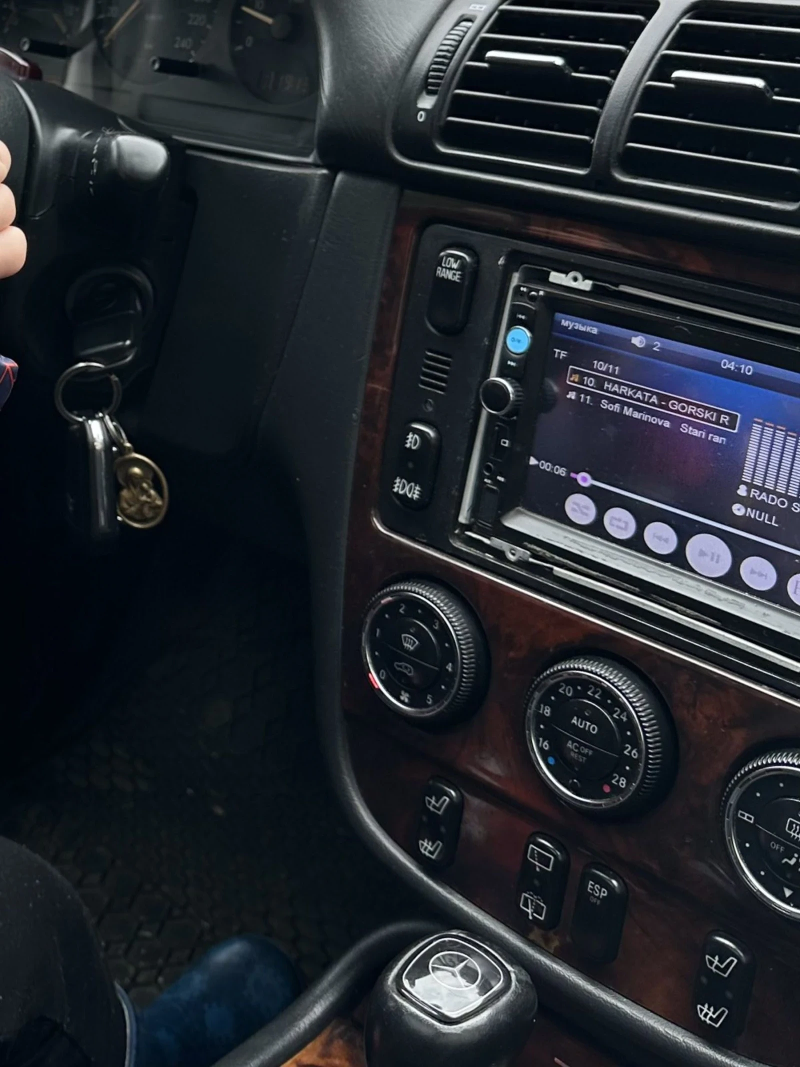 Mercedes-Benz ML 270 2.7, снимка 3 - Автомобили и джипове - 53951078