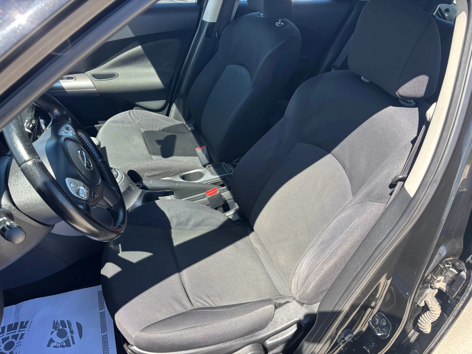 Nissan Juke 1.5DCI, снимка 8 - Автомобили и джипове - 54140030