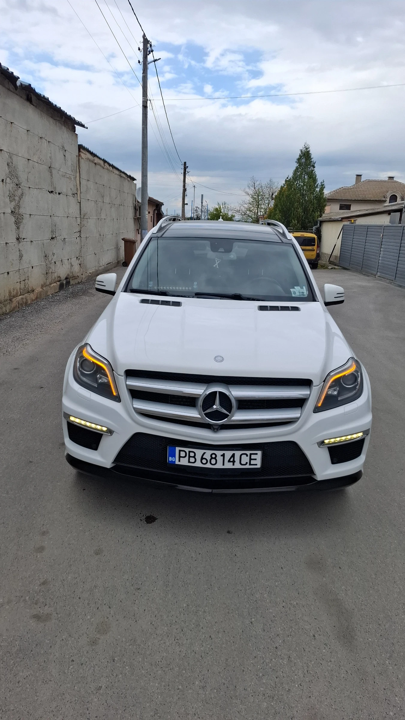 Mercedes-Benz GL 350 AMG GRAND EDITION , снимка 2 - Автомобили и джипове - 54283707