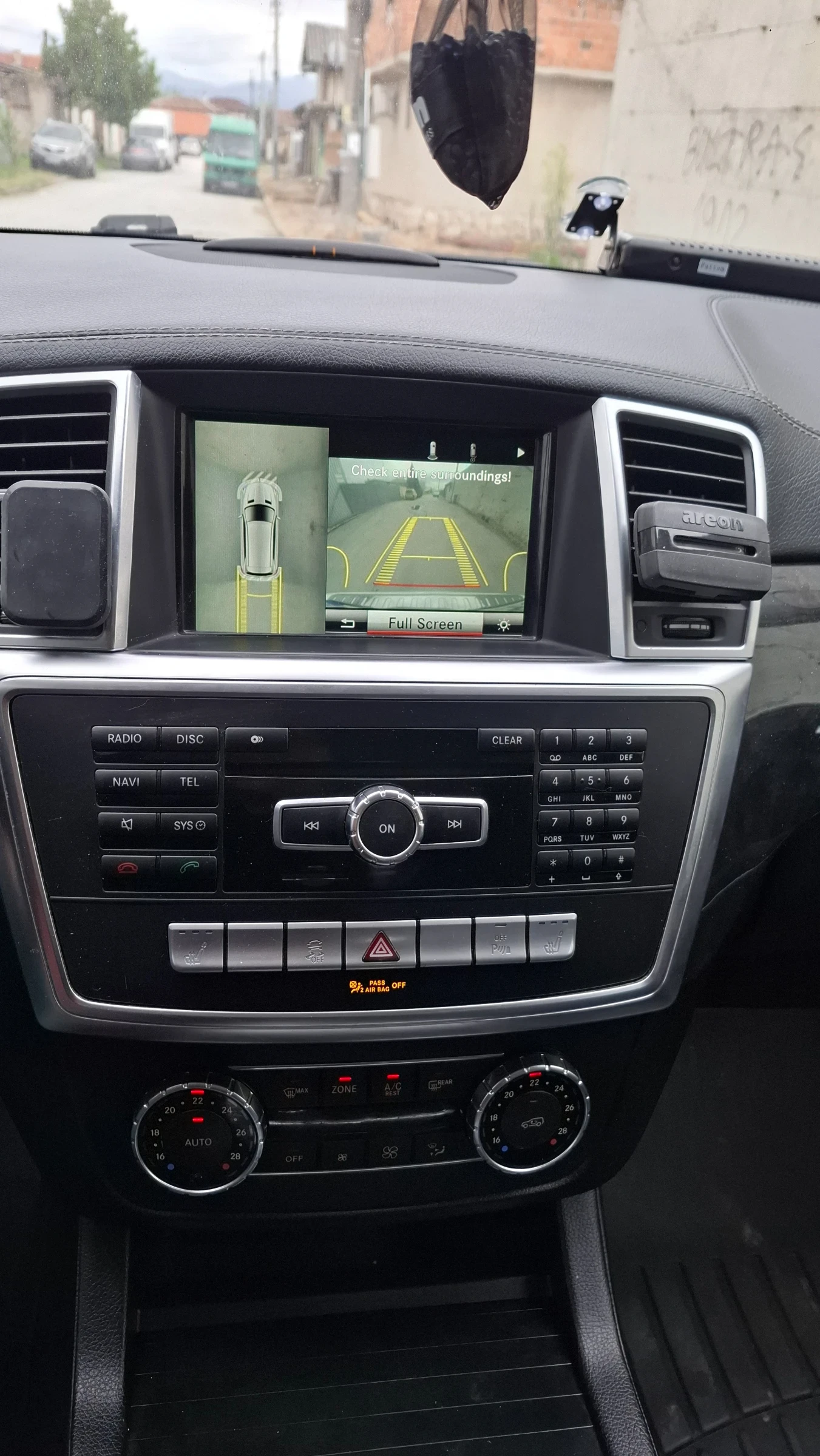 Mercedes-Benz GL 350 AMG GRAND EDITION , снимка 11 - Автомобили и джипове - 54283707