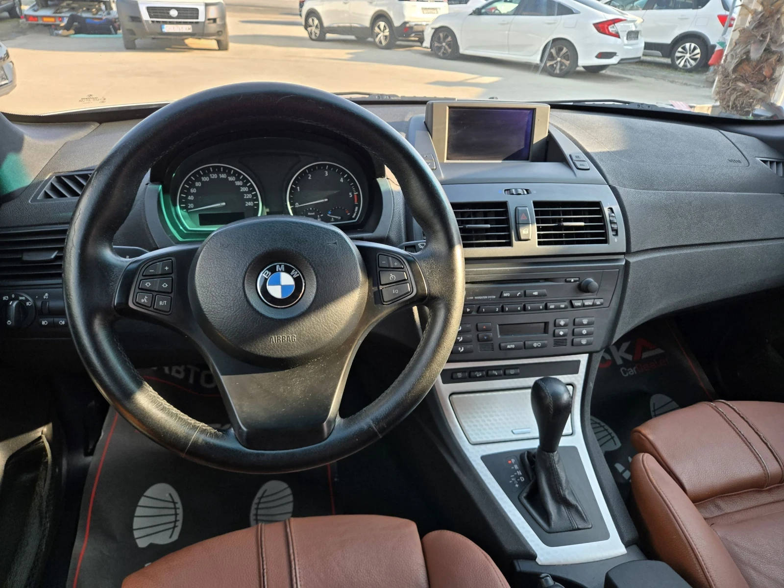 BMW X3 3.0D-204кс= АВТОМАТ= 4Х4= НАВИ= КСЕНОН= ОБСЛУЖЕН, снимка 11 - Автомобили и джипове - 54824672