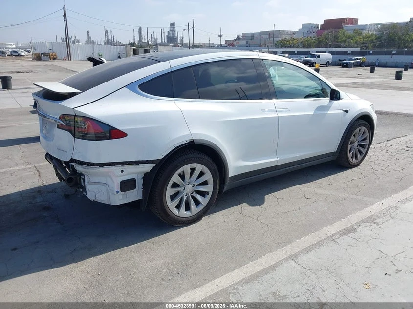 Tesla Model X Long Range Dual Motor All-Wheel Drive/Long Range P, снимка 4 - Автомобили и джипове - 55287354