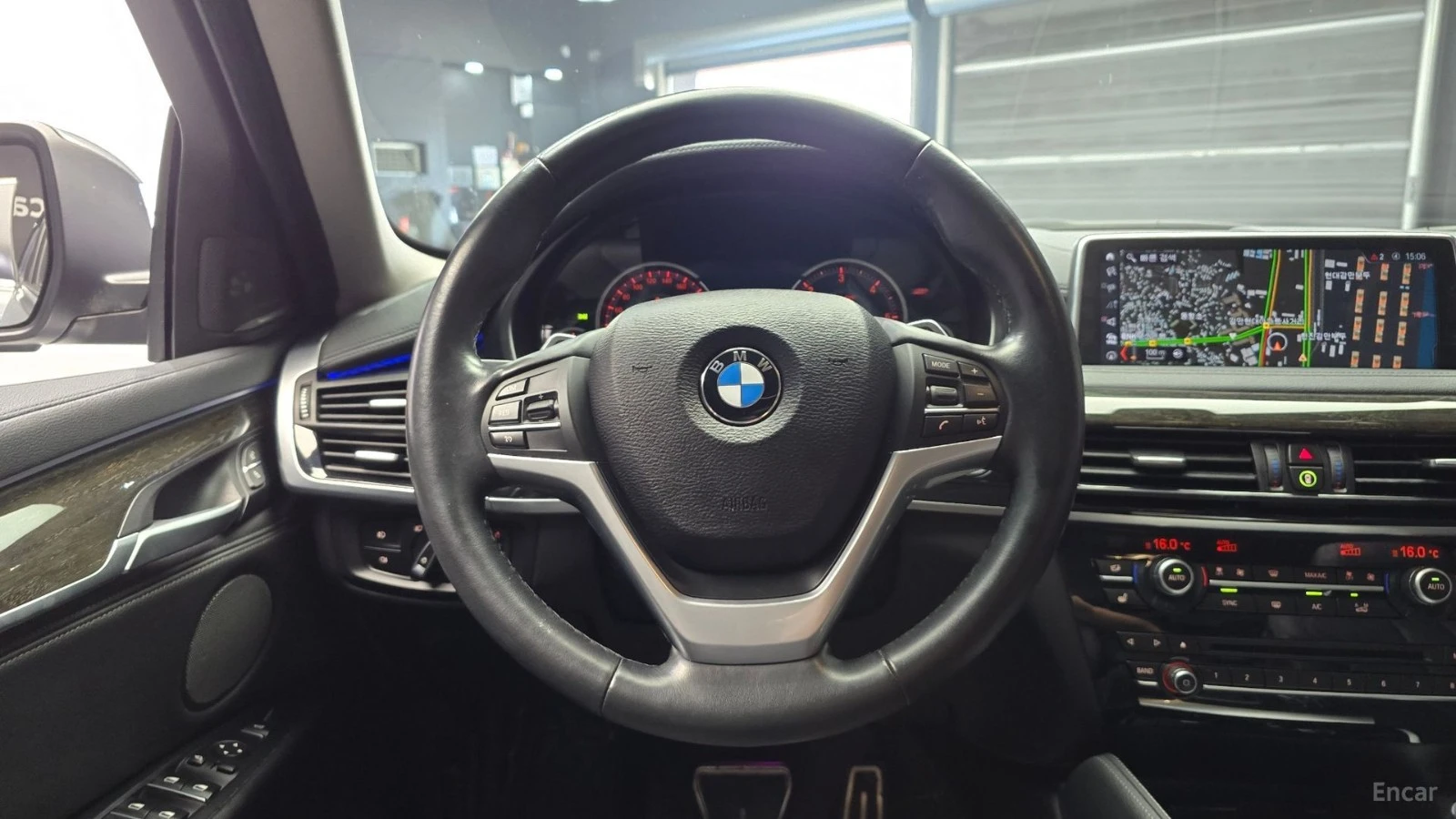 BMW X6 xDrive 30d* ИНТЕЛИГЕНТЕН КЛЮЧ* КОЖА* НАВИ* ПАНО* , снимка 11 - Автомобили и джипове - 55546788