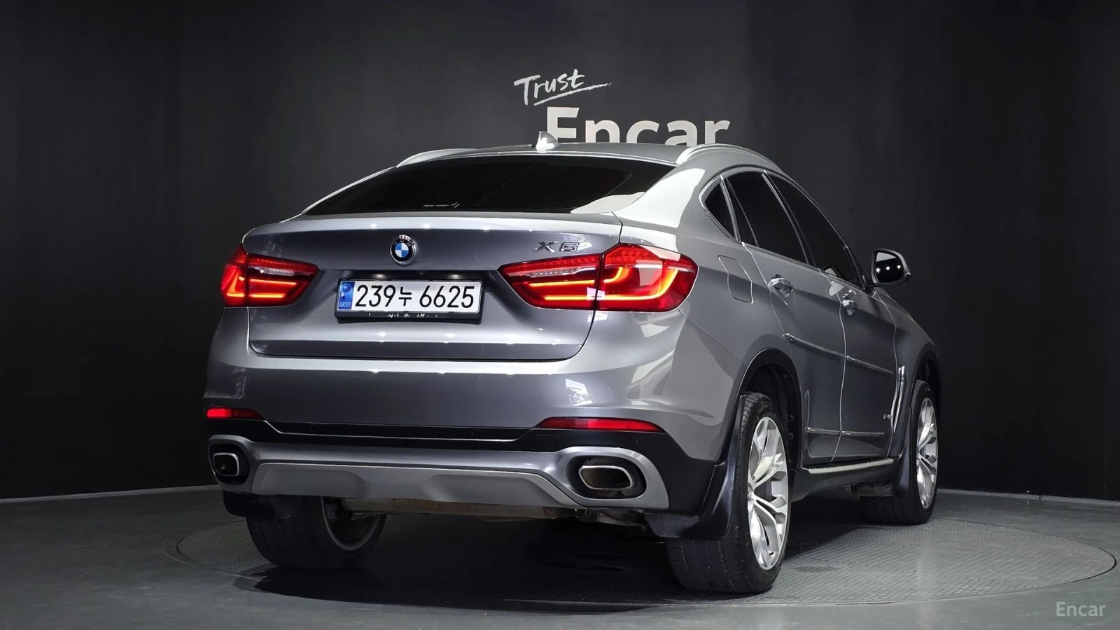 BMW X6 xDrive 30d* ИНТЕЛИГЕНТЕН КЛЮЧ* КОЖА* НАВИ* ПАНО* , снимка 2 - Автомобили и джипове - 55546788