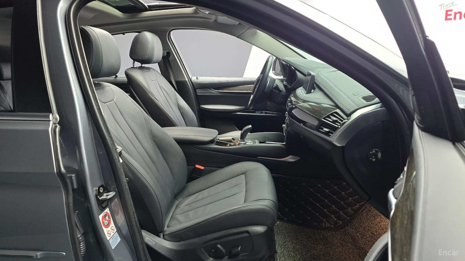 BMW X6 xDrive 30d* ИНТЕЛИГЕНТЕН КЛЮЧ* КОЖА* НАВИ* ПАНО* , снимка 8 - Автомобили и джипове - 55546788