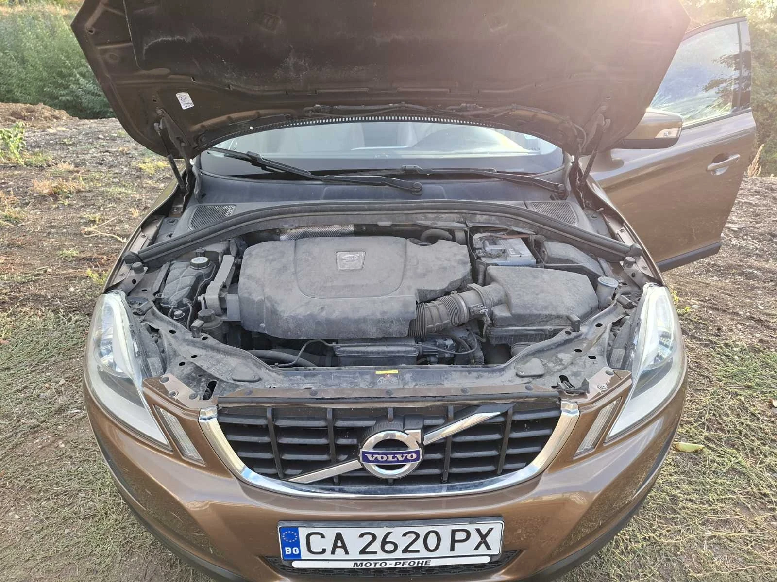 Volvo XC60 D3, снимка 5 - Автомобили и джипове - 56684383
