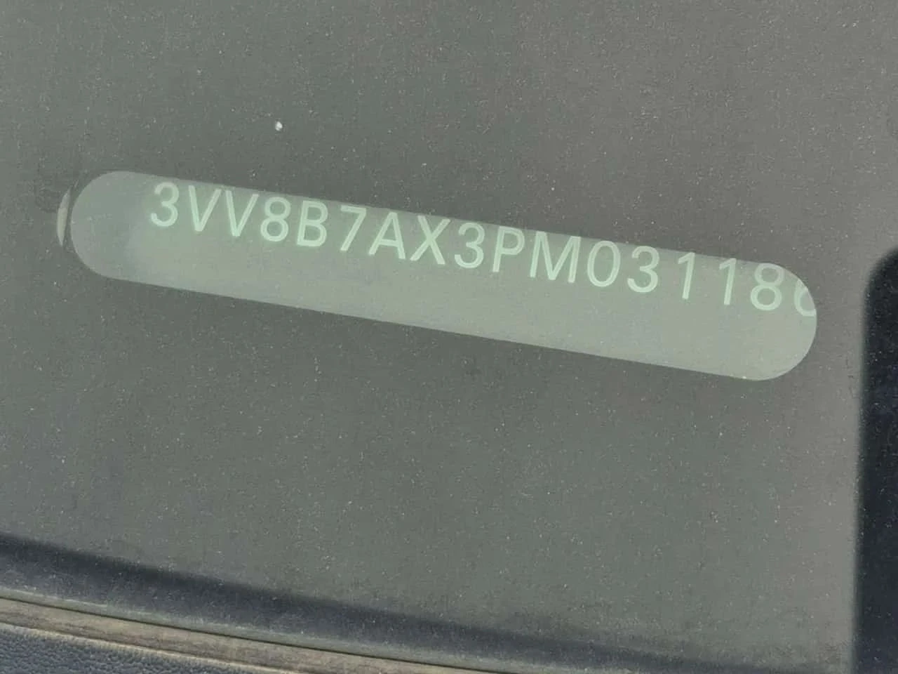 VW Tiguan, снимка 16 - Автомобили и джипове - 56689594