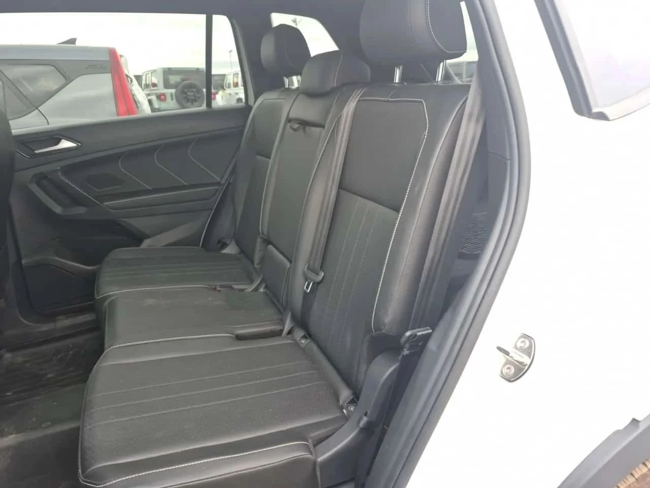 VW Tiguan, снимка 11 - Автомобили и джипове - 56689594