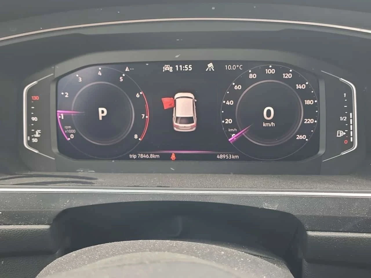 VW Tiguan, снимка 9 - Автомобили и джипове - 56689594