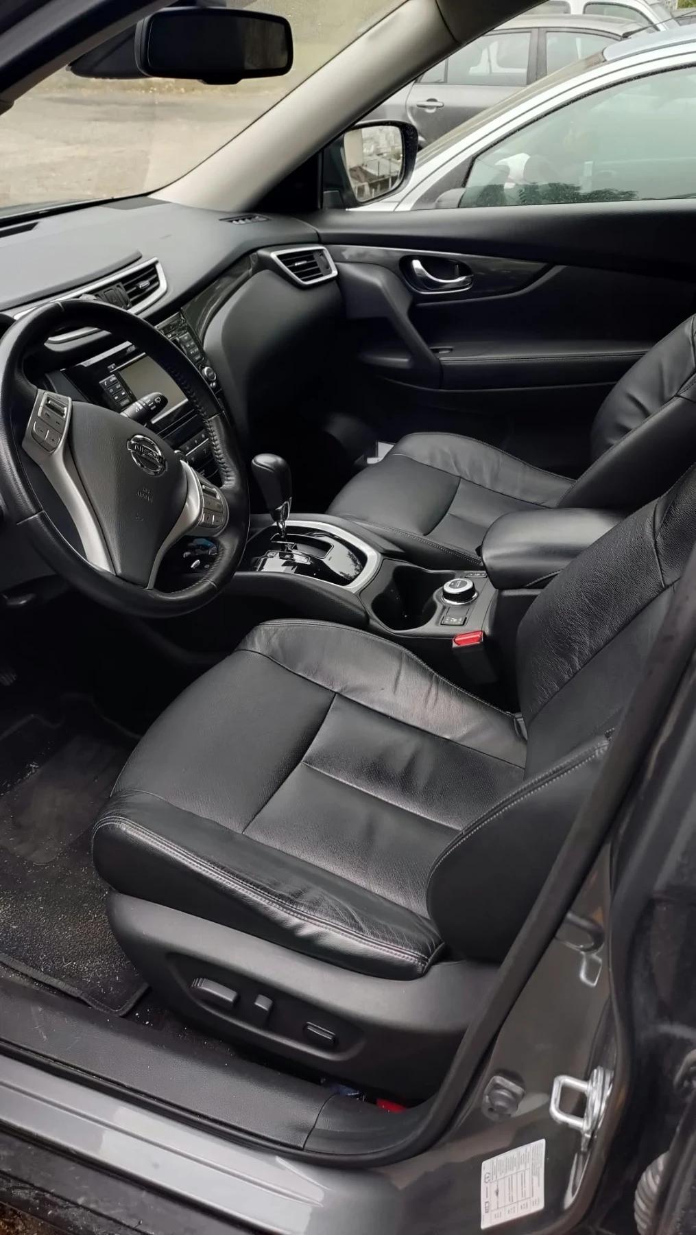 Nissan X-trail Tekna, снимка 5 - Автомобили и джипове - 56704580