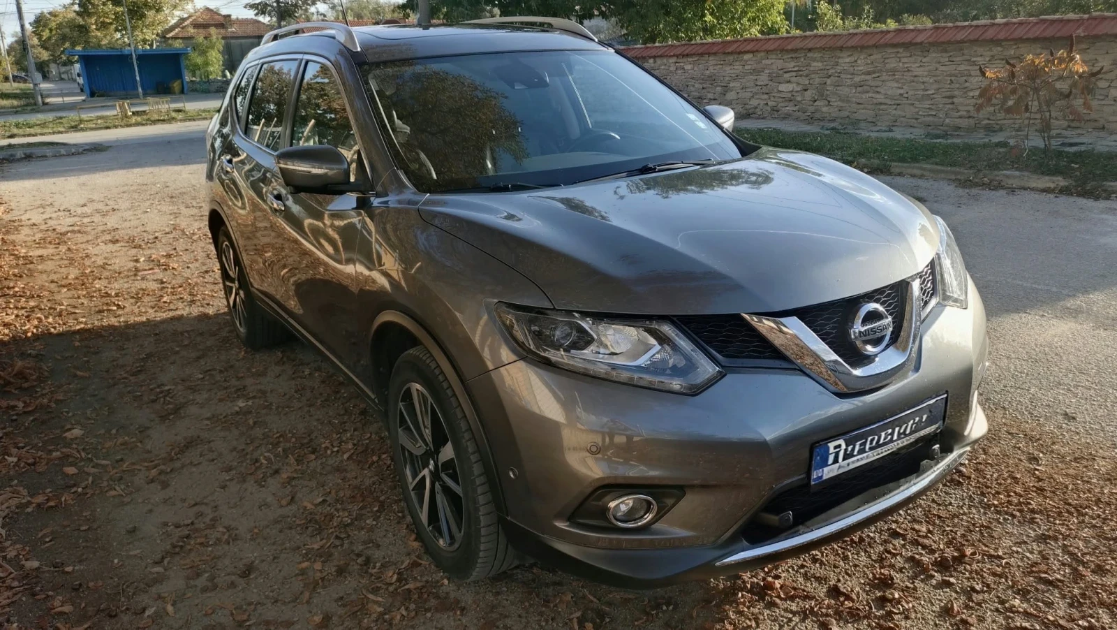 Nissan X-trail Tekna, снимка 2 - Автомобили и джипове - 56704580