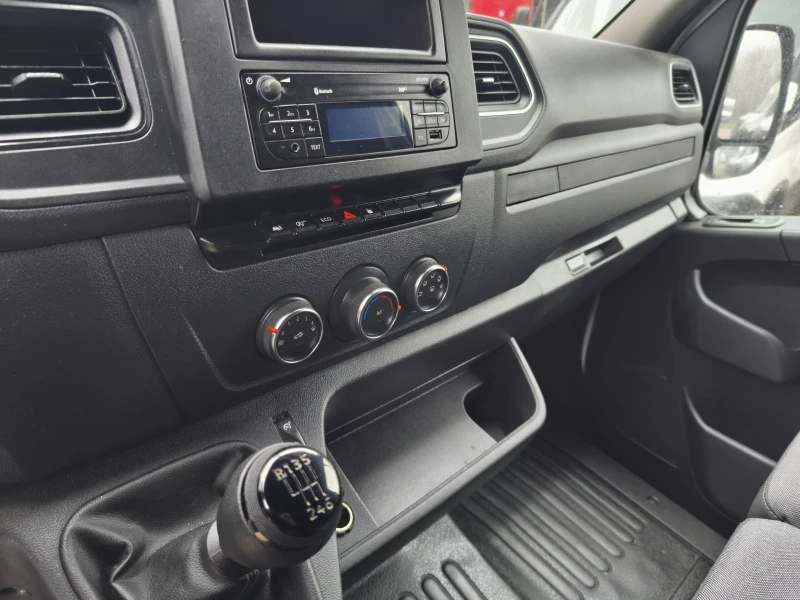 Renault Master 10.2022/* 10ПАЛЕТА/$ДВОЙНА КАБИНА///ЛИЗИНГ//LONGCA, снимка 10 - Бусове и автобуси - 52575842